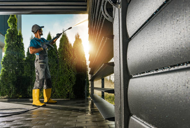 Best Concrete Pressure Washing  in Home Garden, CA